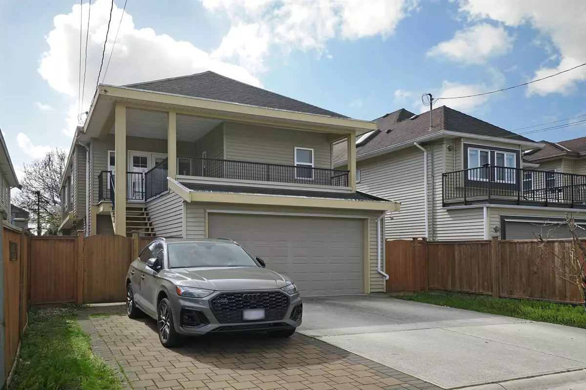 Dining Area Photo of 10391 Williams Road, Richmond, BC