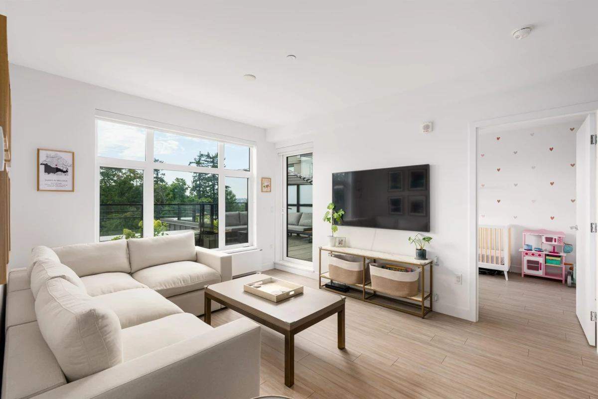 Breakfast Nook Photo of 208 707 E 3rd Street, North Vancouver, BC