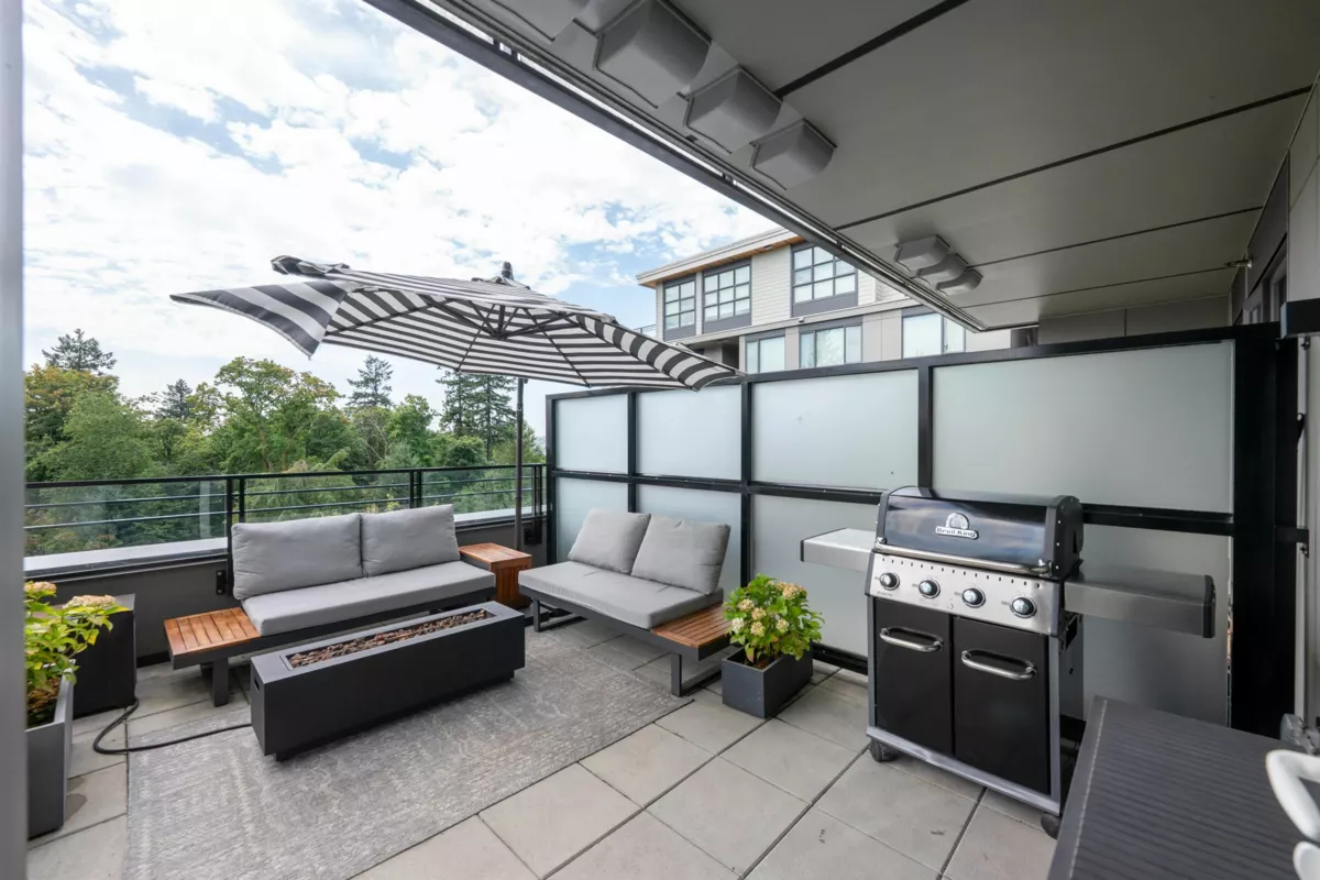 Mudroom Photo of 208 707 E 3rd Street, North Vancouver, BC