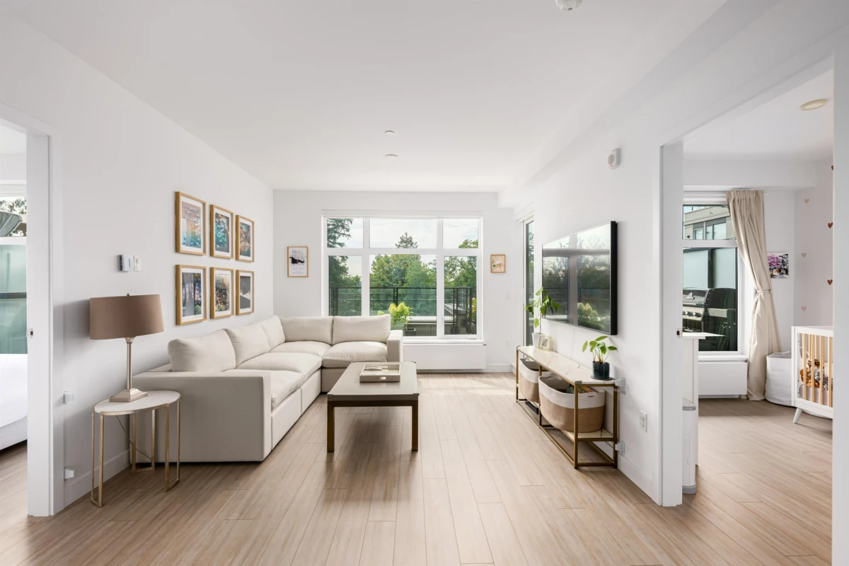 Primary Bedroom Photo of 208 707 E 3rd Street, North Vancouver, BC