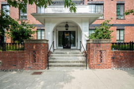 MLS R3035907