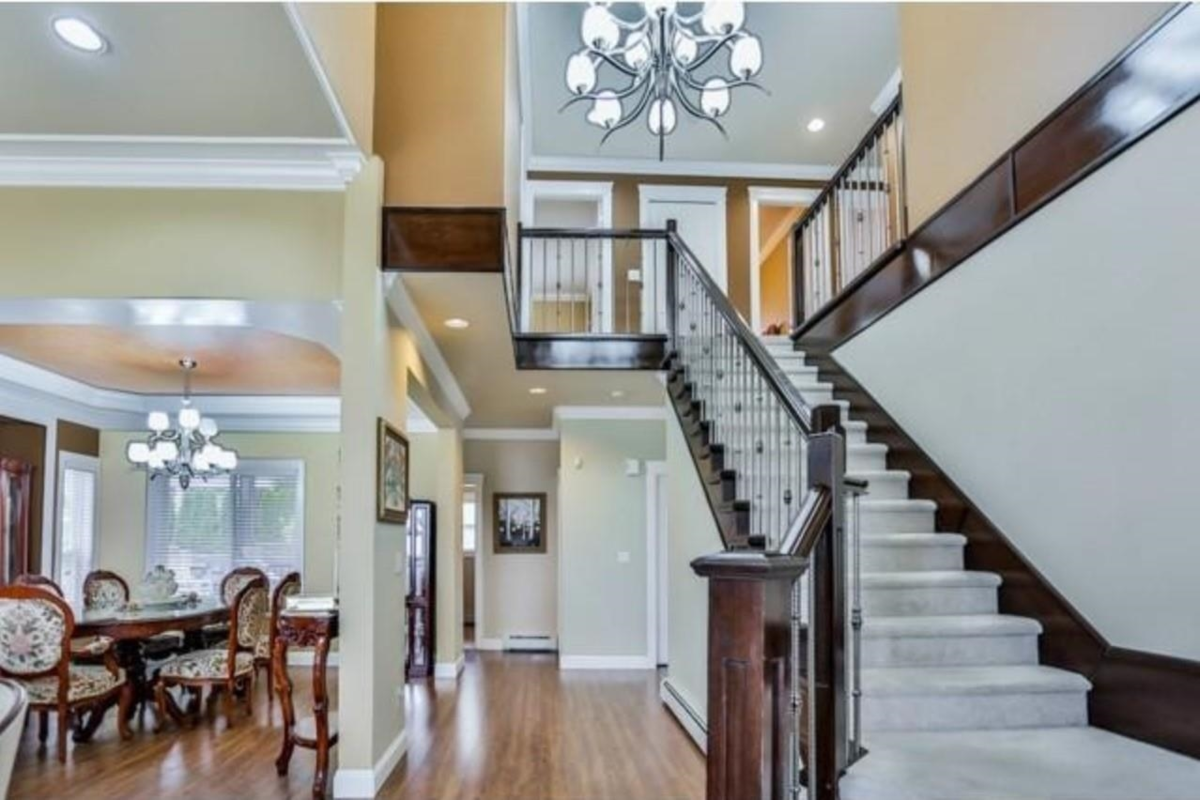 Living Room Photo of 17440 103b Avenue, Surrey, BC