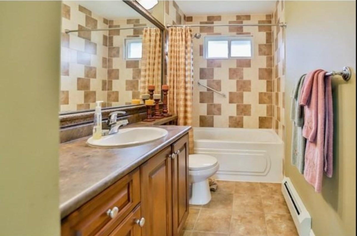 Loft / Bonus Room Photo of 17440 103b Avenue, Surrey, BC