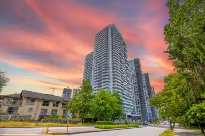 1606 13778 100 Avenue, Surrey, BC, Surrey — Apartment/Condo for sale