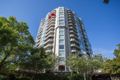402 1045 Quayside Drive, New Westminster, BC, New Westminster — Apartment/Condo for sale