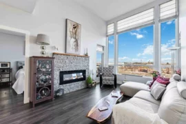 421 2970 King George Boulevard, Surrey, BC V4P 0E6, Surrey, BC, V4P 0E6