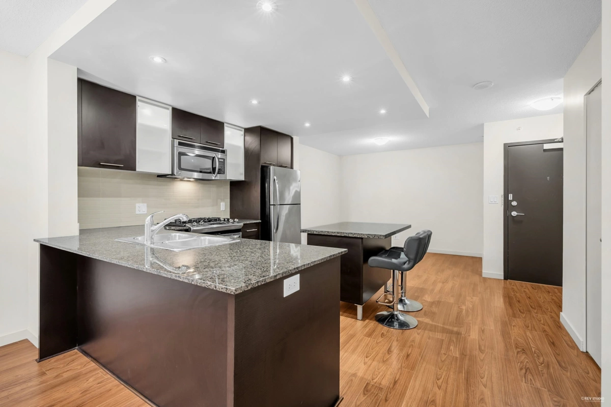 Breakfast Nook Photo of 609 3111 Corvette Way, Richmond, BC
