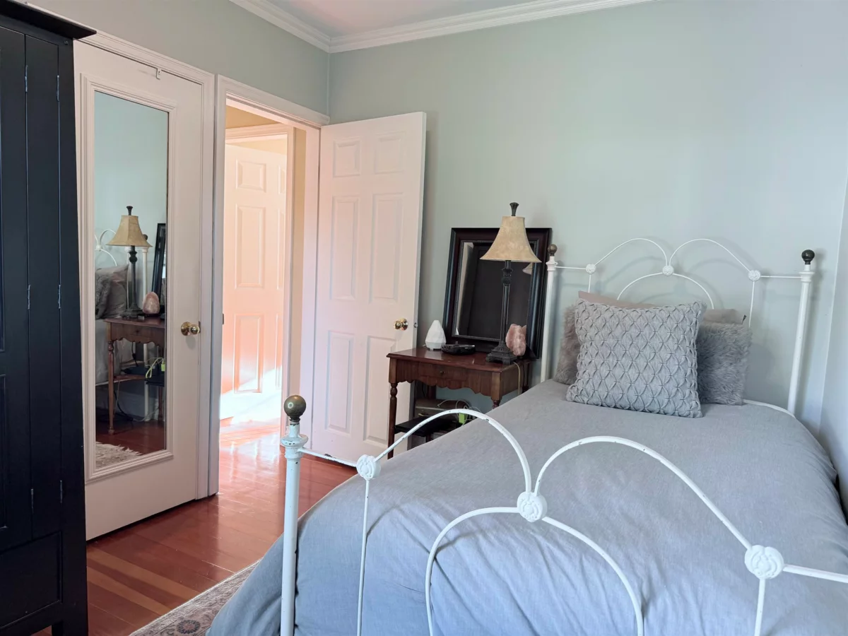 Guest Bathroom Photo of 680 Thompson Avenue, Coquitlam, BC