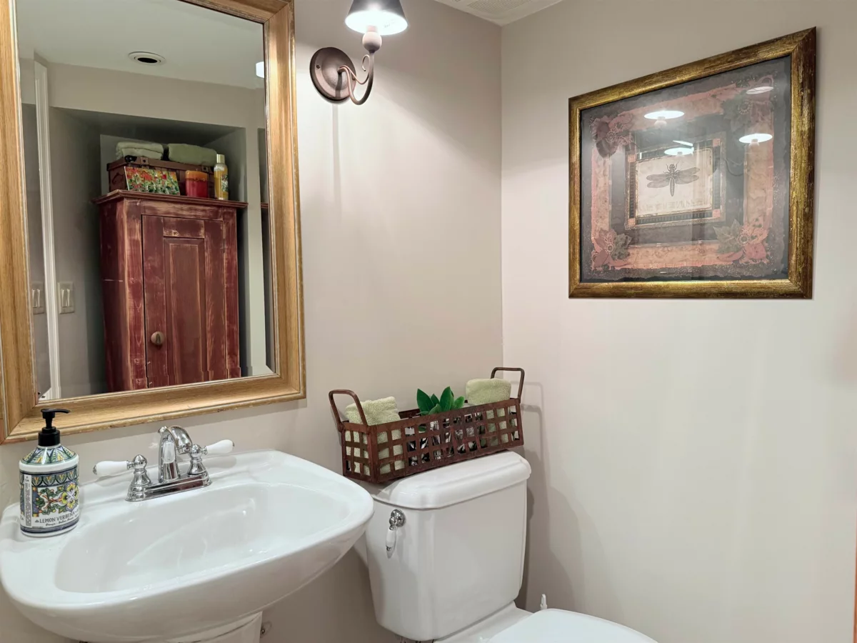 Laundry Room Photo of 680 Thompson Avenue, Coquitlam, BC