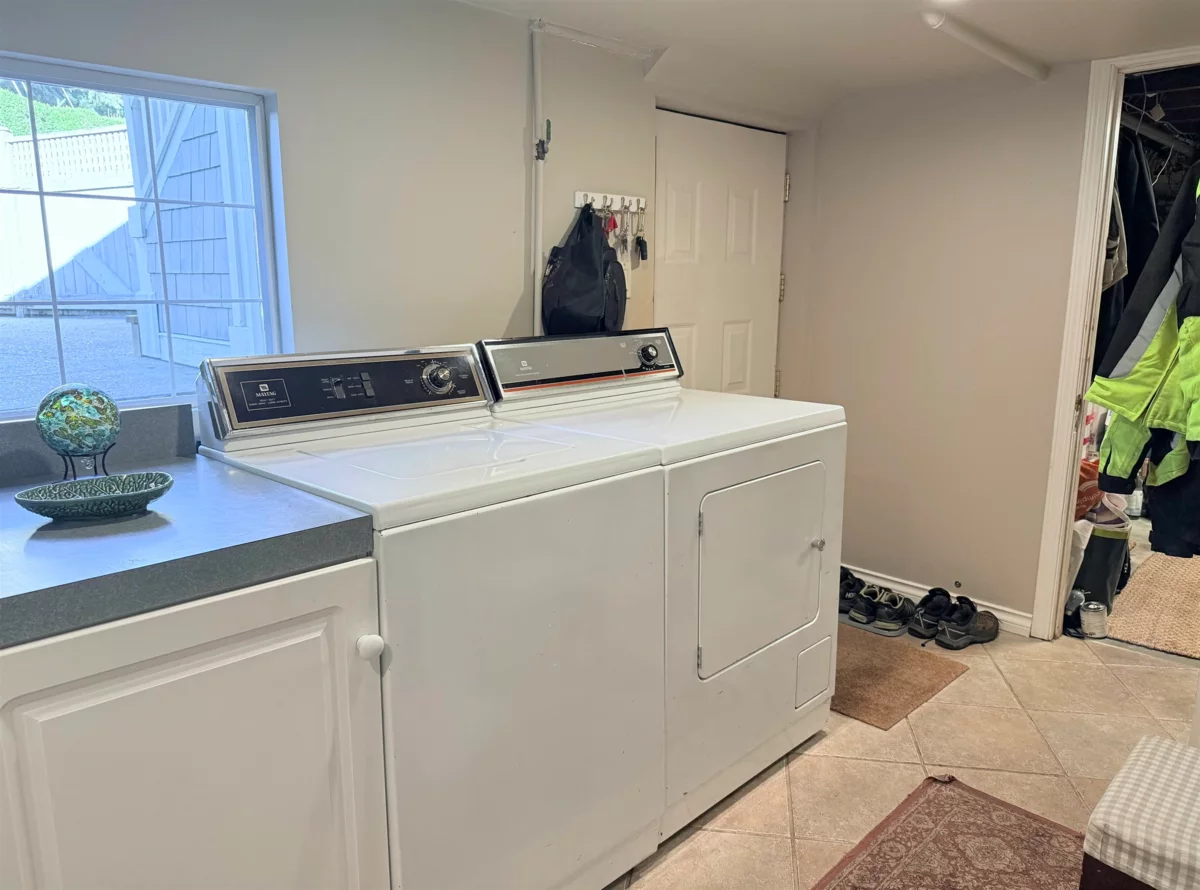 Mudroom Photo of 680 Thompson Avenue, Coquitlam, BC