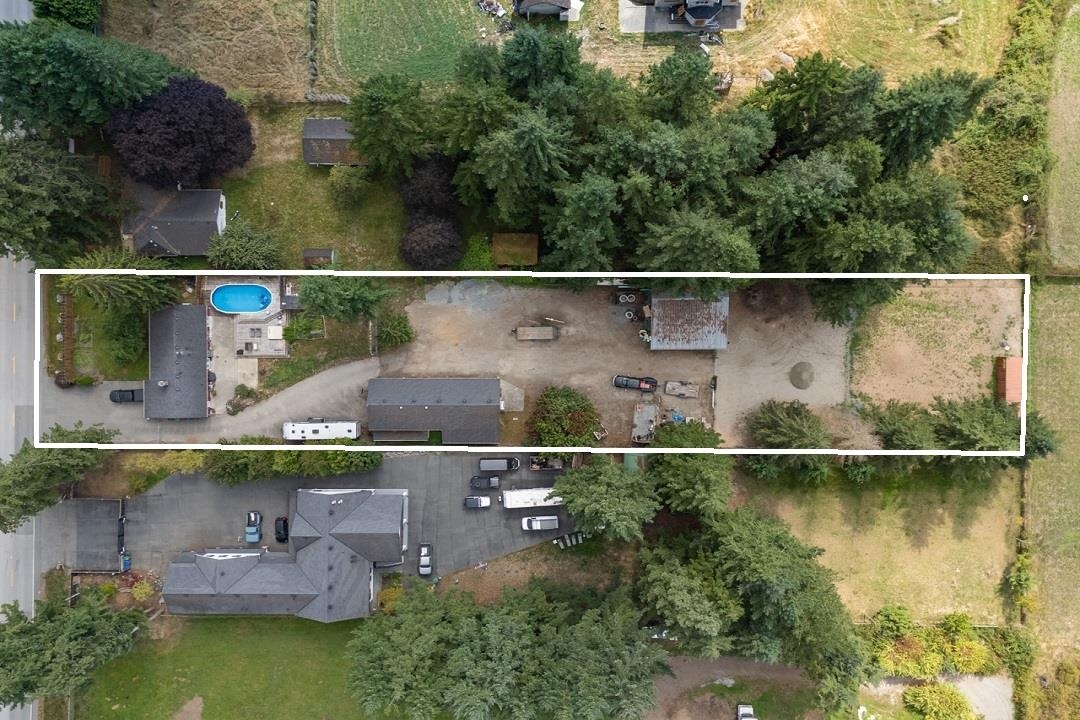 Family Room Photo of 3283 196 Street, Surrey, BC