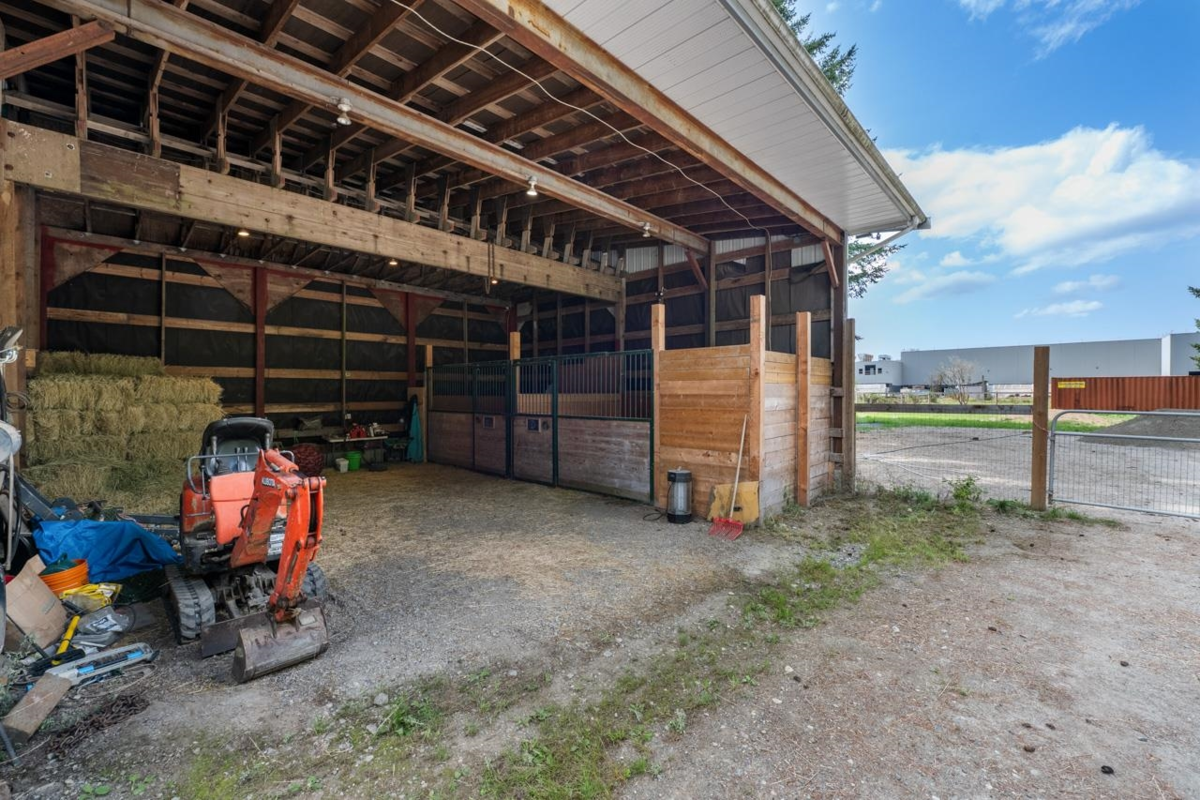 Garage Interior Photo of 3283 196 Street, Surrey, BC