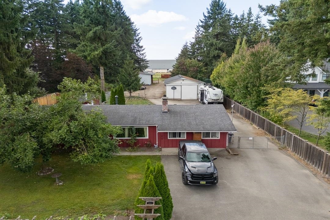 Kitchen Island Photo of 3283 196 Street, Surrey, BC
