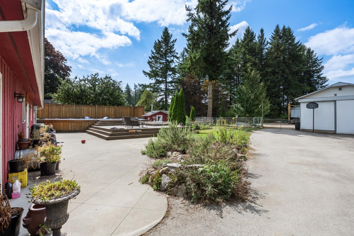 Laundry Room Photo of 3283 196 Street, Surrey, BC