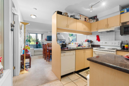 504 6611 Cooney Road, Richmond, BC, Richmond — Apartment/Condo for sale