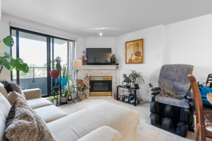 504 6611 Cooney Road, Richmond, BC, Richmond — Apartment/Condo for sale