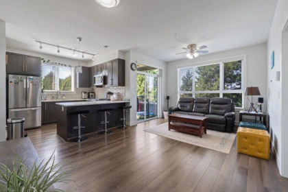 212 2960 151 Street, Surrey, BC, Surrey — Apartment/Condo for sale