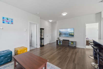 212 2960 151 Street, Surrey, BC, Surrey — Apartment/Condo for sale