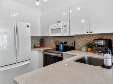 302 2388 Triumph Street, Vancouver, BC, Vancouver — Apartment/Condo for sale