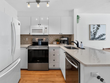302 2388 Triumph Street, Vancouver, BC, Vancouver — Apartment/Condo for sale