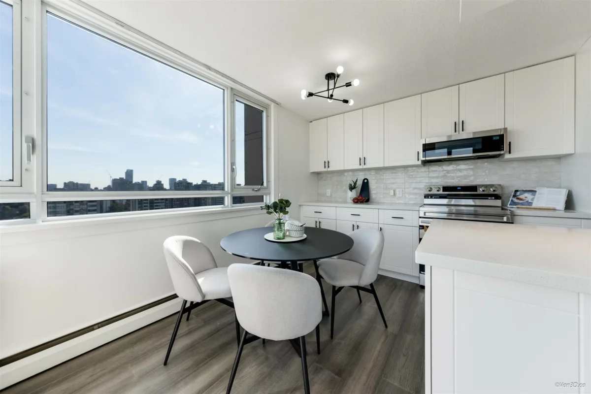Kitchen Island Photo of 2407 1850 Comox Street, Vancouver, BC