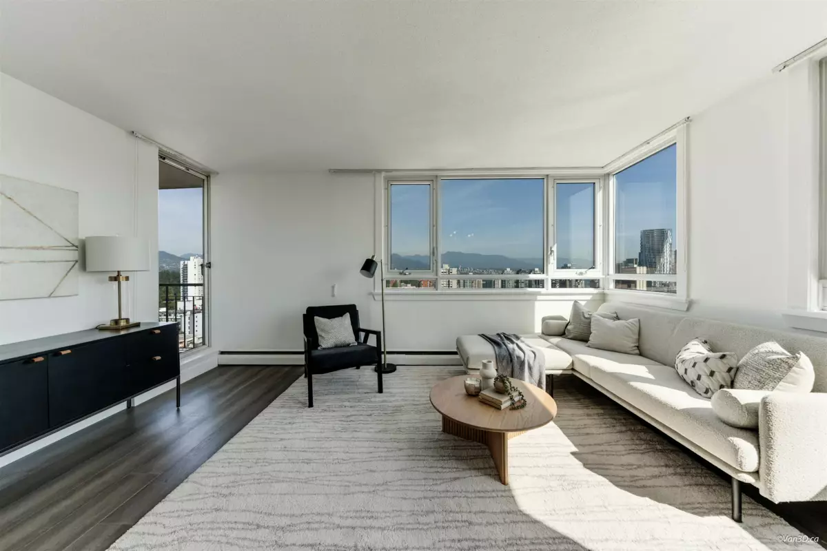 Kitchen Photo of 2407 1850 Comox Street, Vancouver, BC