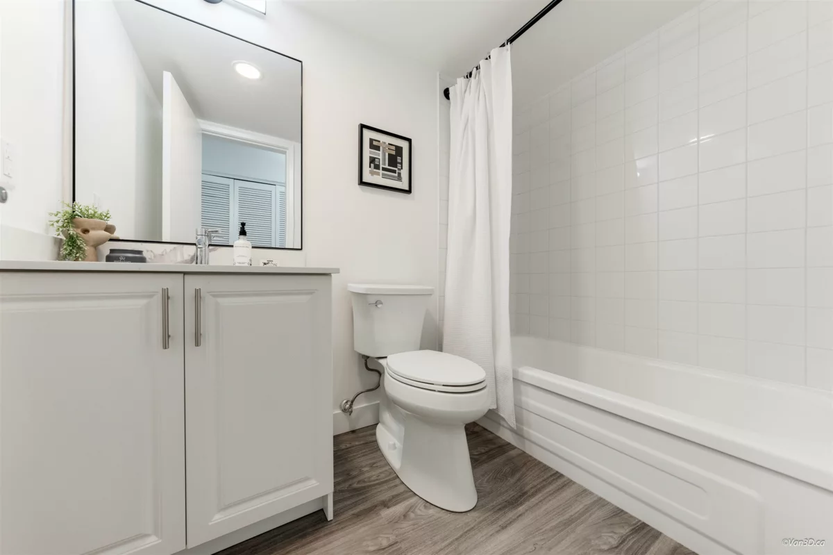 Laundry Room Photo of 2407 1850 Comox Street, Vancouver, BC