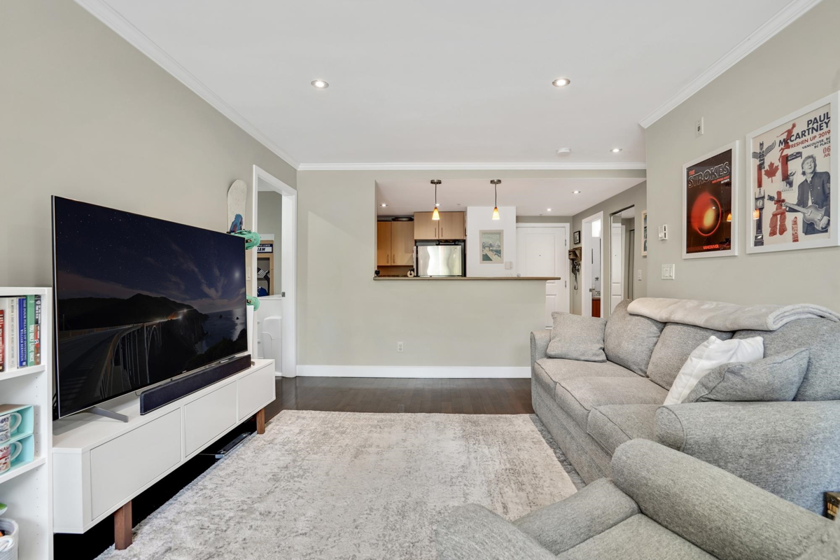 Breakfast Nook Photo of 329 5700 Andrews Road, Richmond, BC