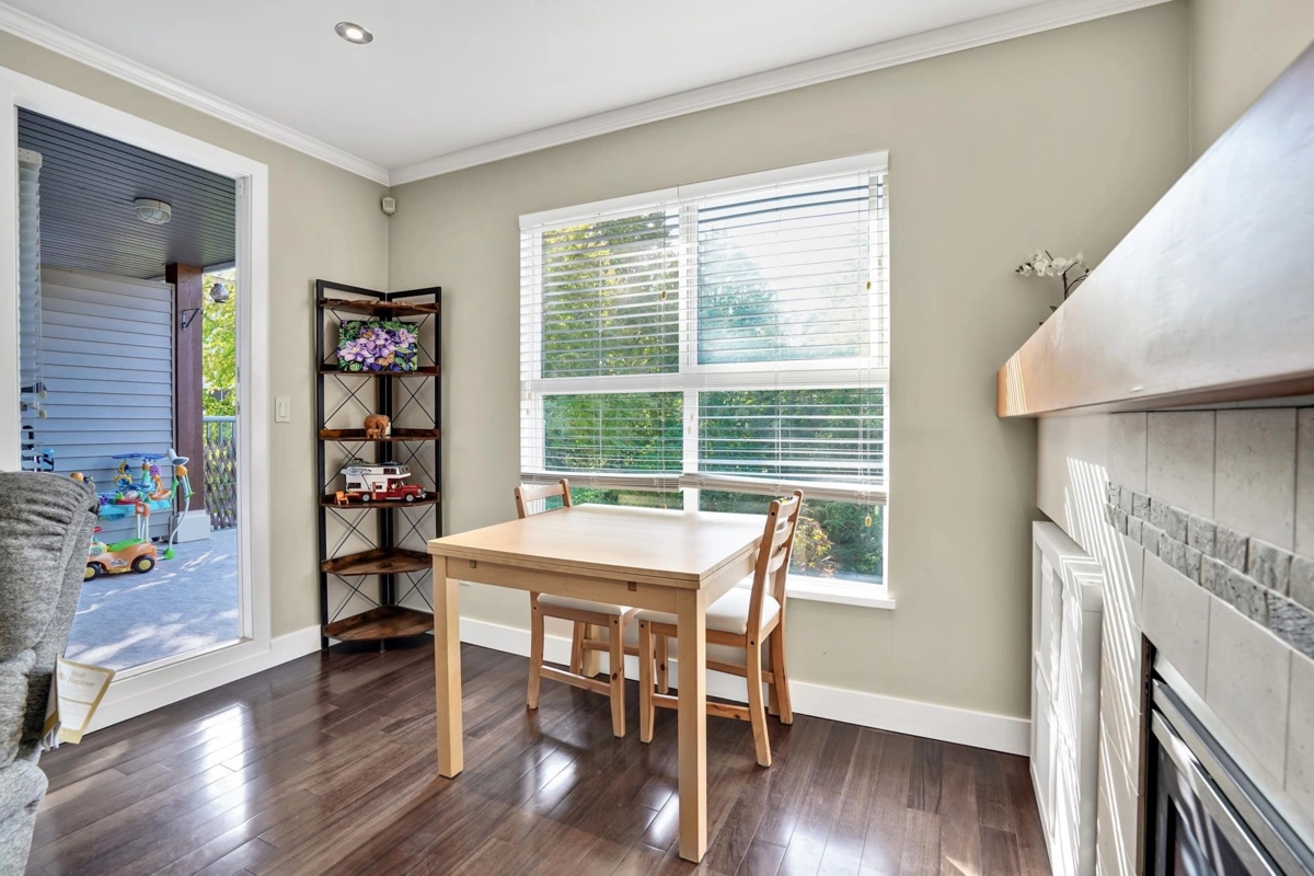 Kitchen Island Photo of 329 5700 Andrews Road, Richmond, BC