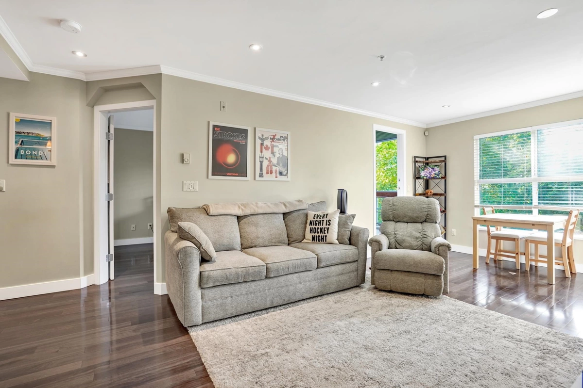 Kitchen Photo of 329 5700 Andrews Road, Richmond, BC