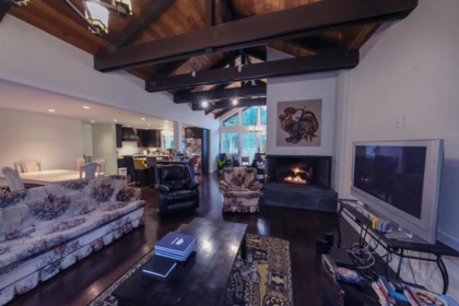 Kitchen Island Photo of 97 Deep Dene Place, West Vancouver, BC