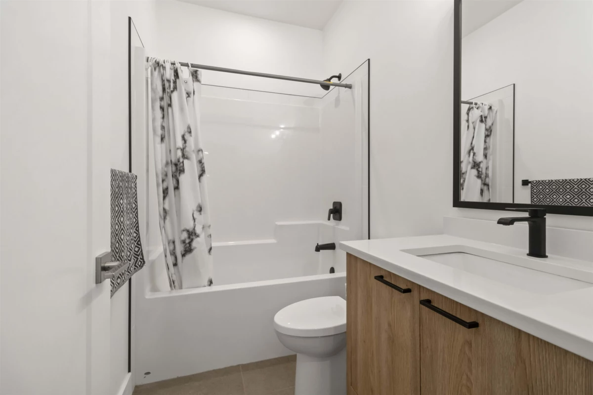 Bedroom 3 Photo of 63886 Beech Avenue, Hope, BC