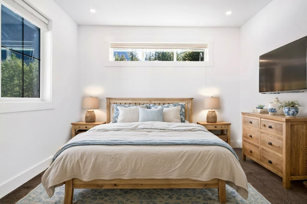 Bedroom 4 Photo of 63886 Beech Avenue, Hope, BC