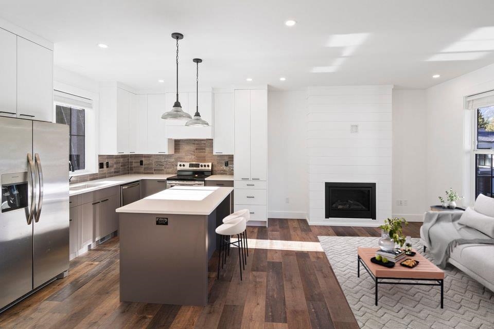 Dining Area Photo of 63886 Beech Avenue, Hope, BC