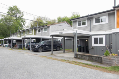 39828 No Name Road, Squamish, BC, Squamish — Townhouse for sale