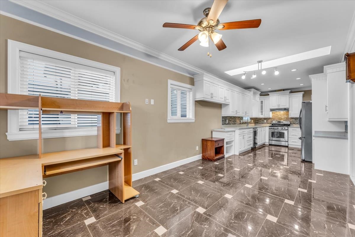 Kitchen Photo of 6080 Mckee Street, Burnaby, BC