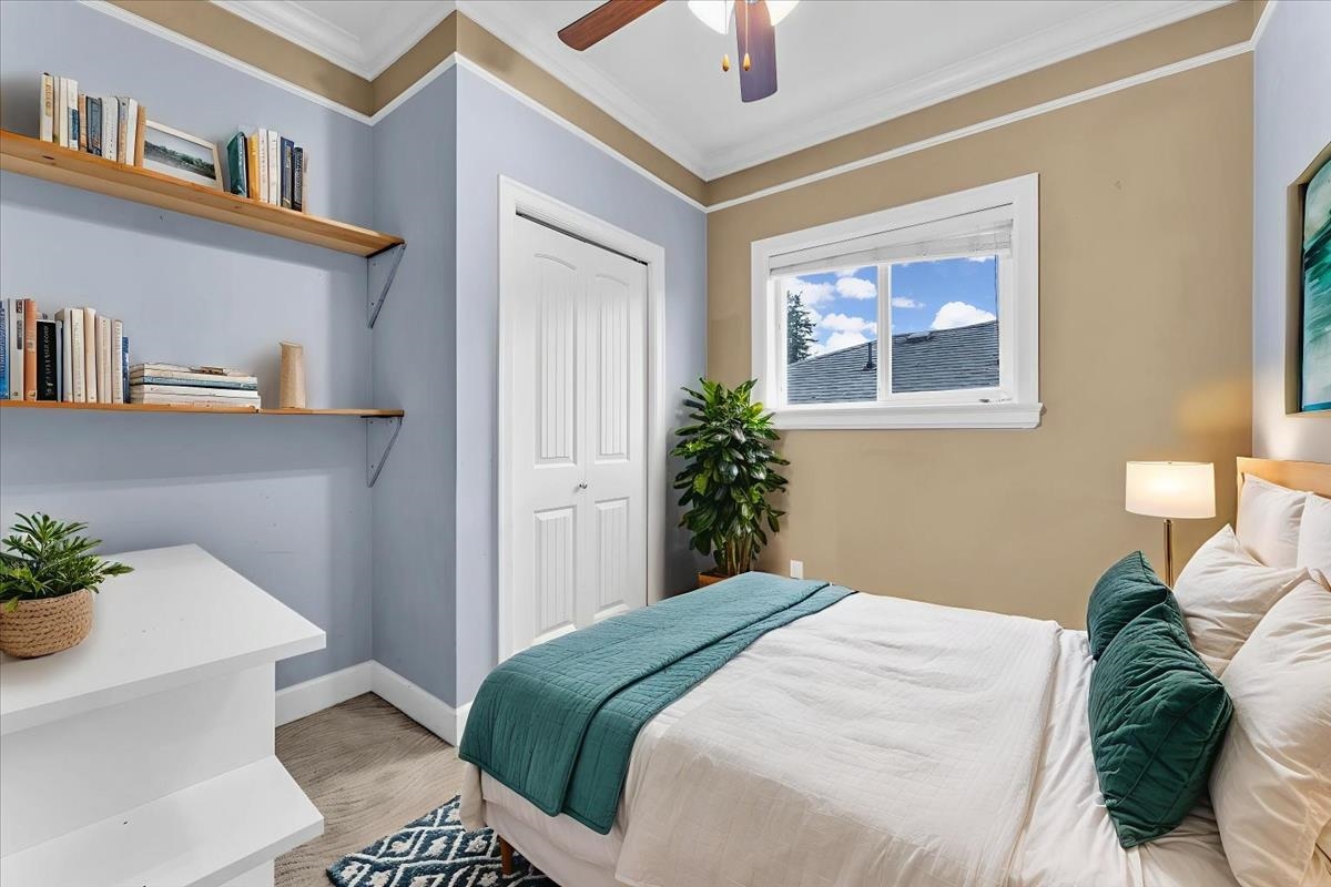 Walk-In Closet Photo of 6080 Mckee Street, Burnaby, BC