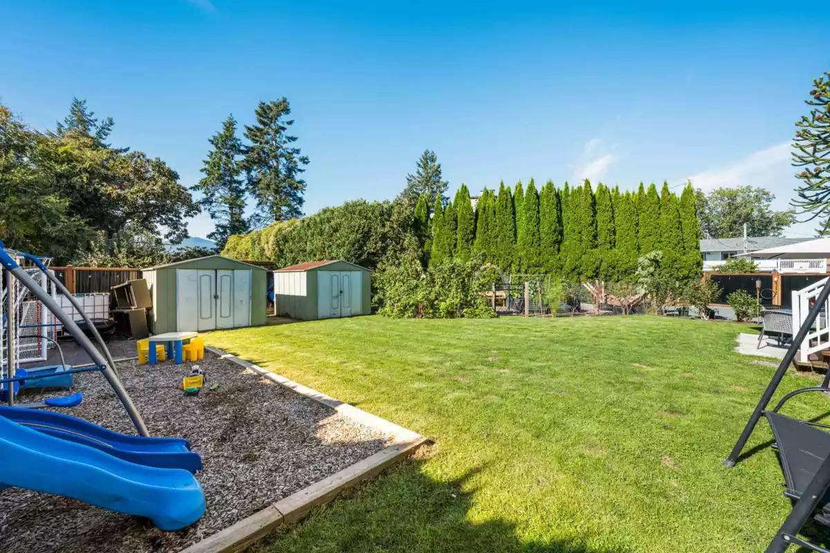 Swimming Pool Photo of 10107 Shamrock Drive, Chilliwack, BC