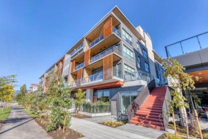 104/204 422 E 3rd Street, North Vancouver, BC, Lower Lonsdale — 1 bed apartment/condo for sale