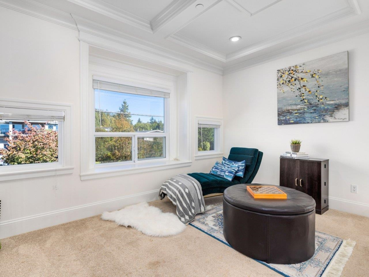 Bedroom 3 Photo of 15354 Royal Avenue, White Rock, BC