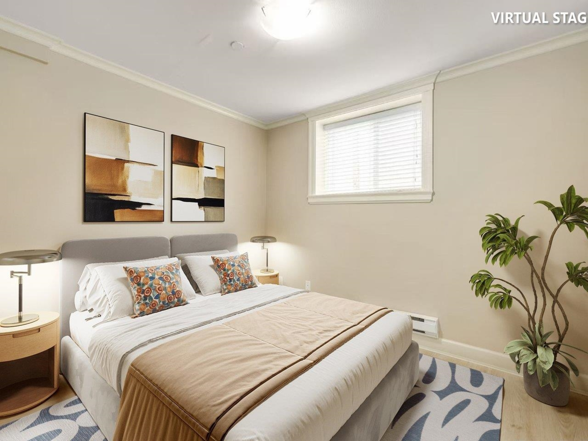 Garden / Landscaping Photo of 15354 Royal Avenue, White Rock, BC