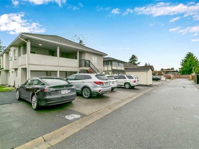 Hot Tub / Spa Photo of 6550 128 Street, Surrey, BC