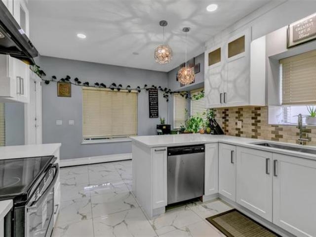 Primary Bedroom Photo of 6550 128 Street, Surrey, BC