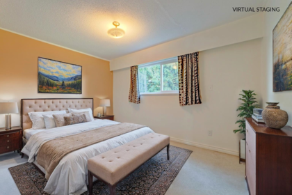 Entry Foyer Photo of 6500 Yeats Crescent, Richmond, BC