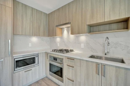 708 13350 Central Avenue, Surrey, BC, Surrey — Apartment/Condo for sale