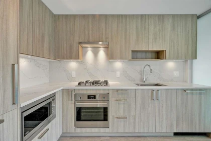 708 13350 Central Avenue, Surrey, BC, Surrey — Apartment/Condo for sale