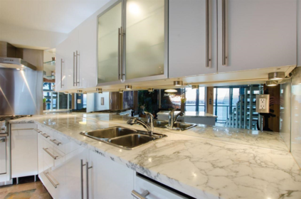 Kitchen Island Photo of 20 Tsawwassen Beach Road, Delta, BC