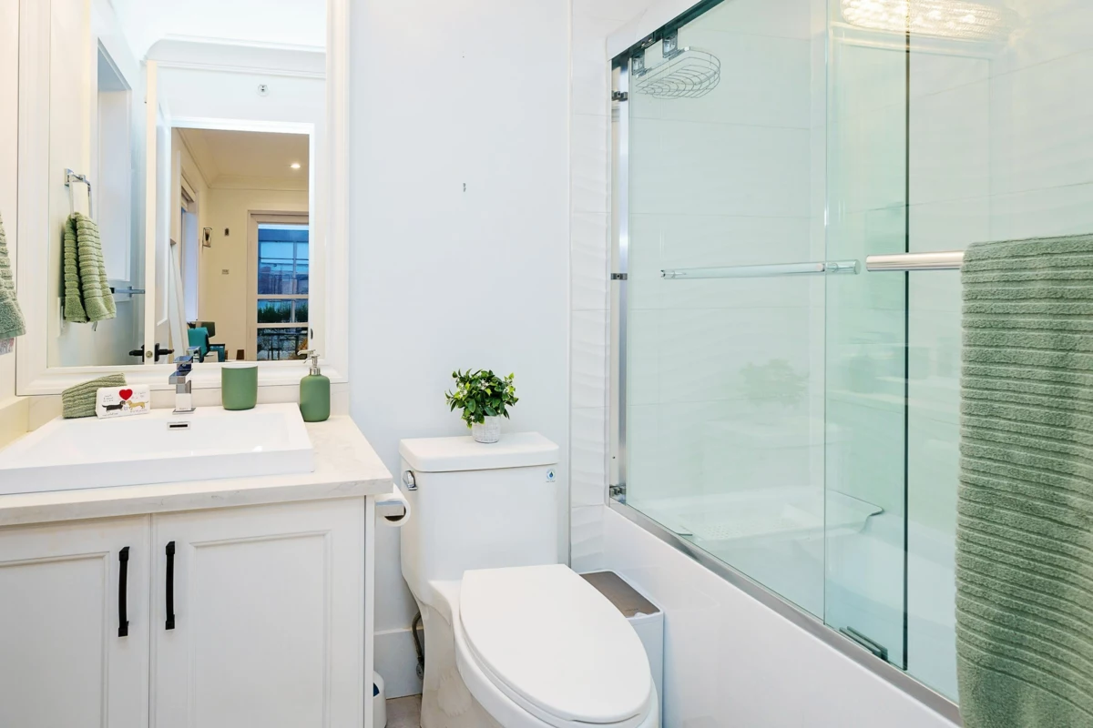 Hallway Photo of 23066 135 Avenue, Maple Ridge, BC