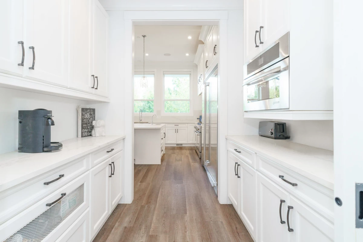 Kitchen Island Photo of 23066 135 Avenue, Maple Ridge, BC