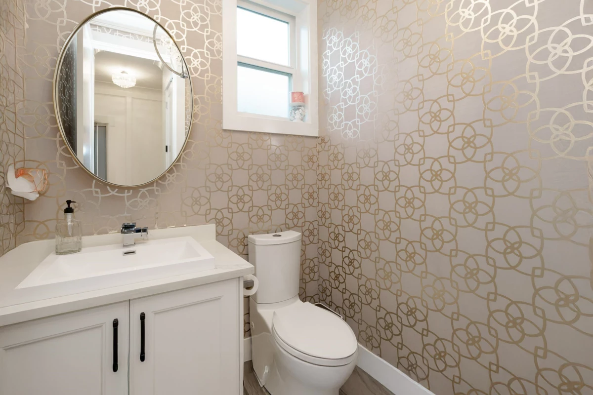 Walk-In Closet Photo of 23066 135 Avenue, Maple Ridge, BC